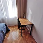 Διαμέρισμα Cozy Spacious With Balcony *