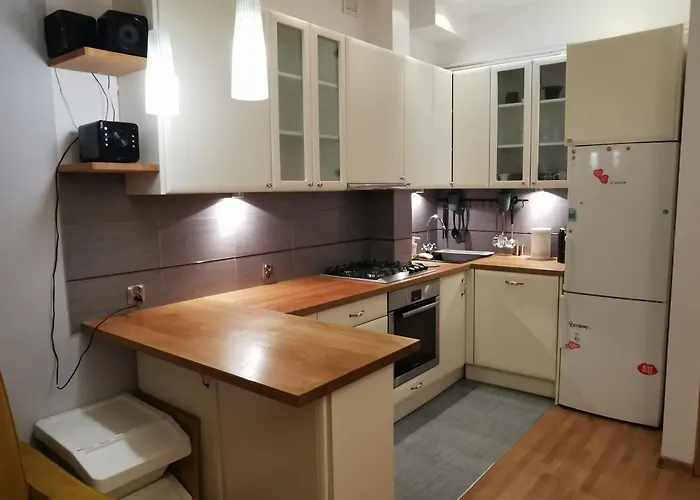 公寓 Cozy Spacious With Balcony *