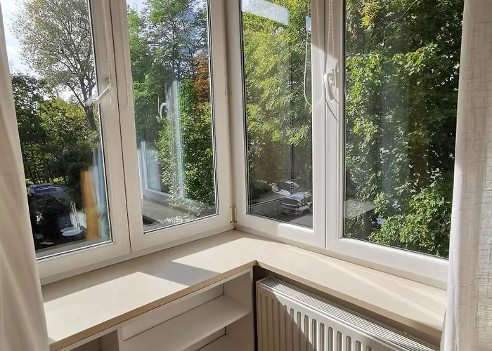 Cozy Spacious With Balcony 克拉科夫