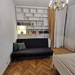 Cozy Spacious With Balcony Краков