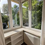 Cozy Spacious With Balcony Краков